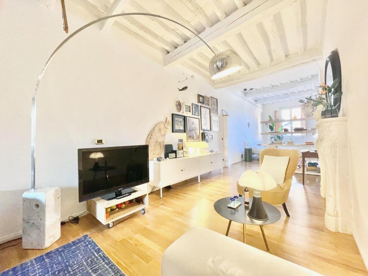 La Casa Del Pesce - Within The Historical Walls Of Apartment Lucca